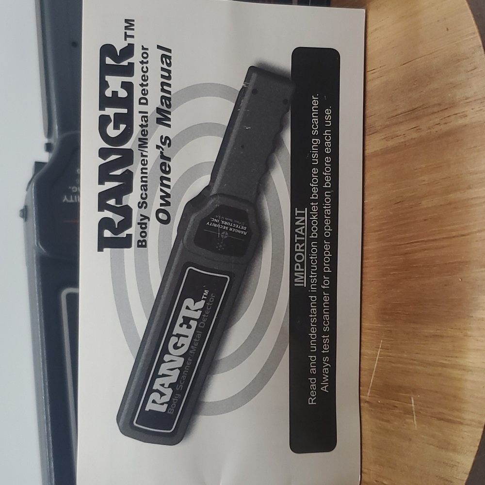 Used like new (mint) Ranger 1000 Body Scanner / Metal Detector Handheld Security